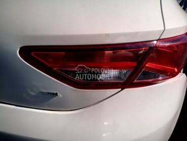 Desno stop svetlo za Seat Leon od 2012. do 2020. god.