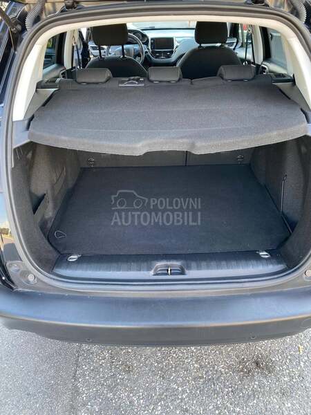 Peugeot 2008 SIGNATURE