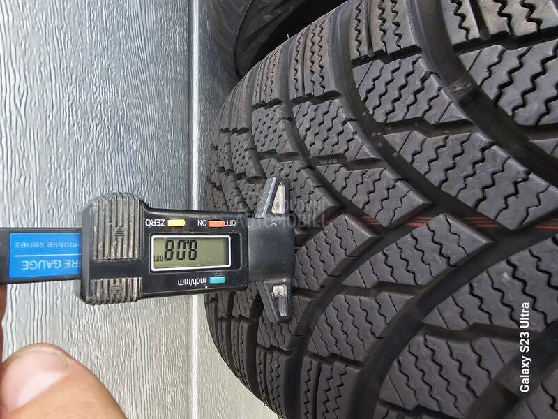 Firestone 205/55 R17 Zimska