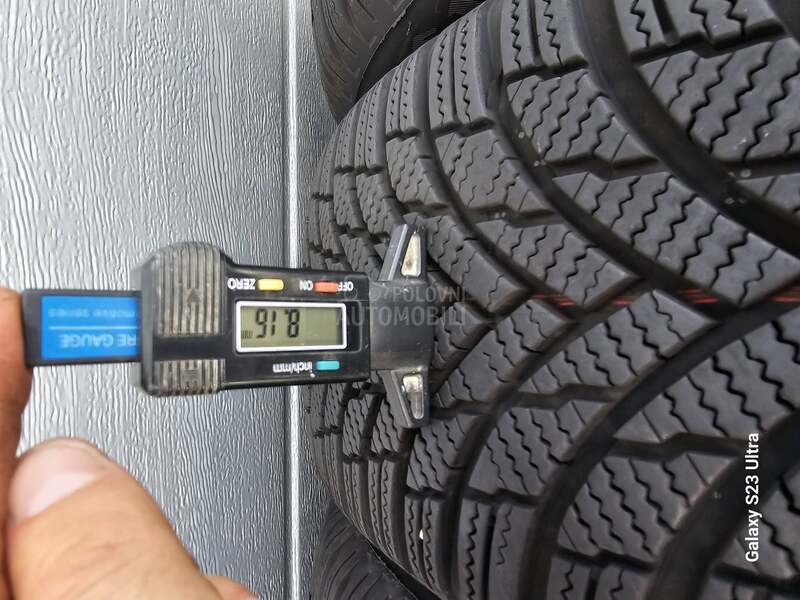Firestone 205/55 R17 Zimska