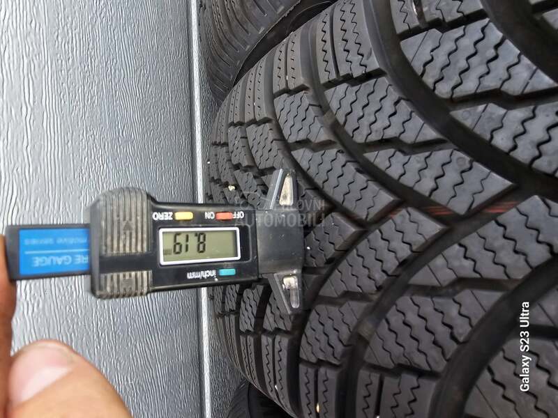 Firestone 205/55 R17 Zimska