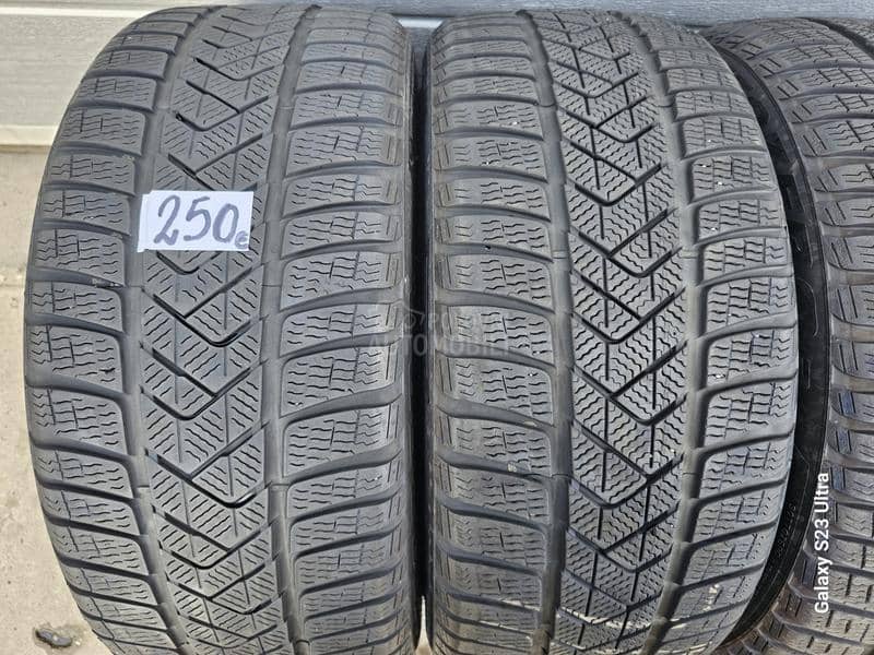 Pirelli 235/45 R18 Zimska