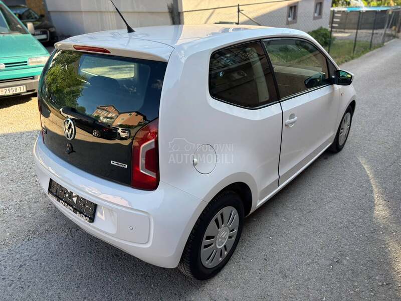 Volkswagen up! 1.0i   11/11/2016