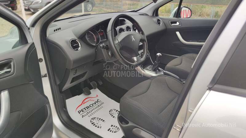 Peugeot 308 1.6E-HDi /RESTYLING/
