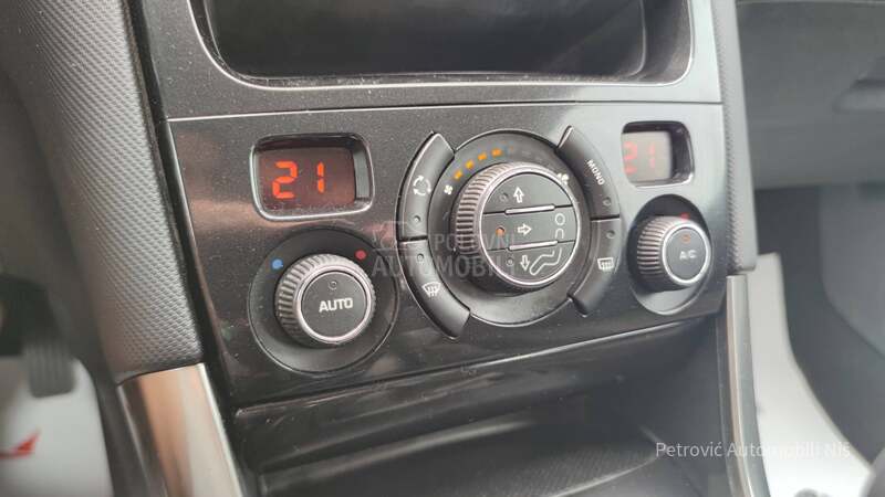 Peugeot 308 1.6E-HDi /RESTYLING/