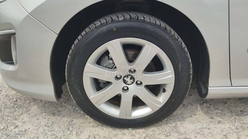 Peugeot 308 1.6E-HDi /RESTYLING/