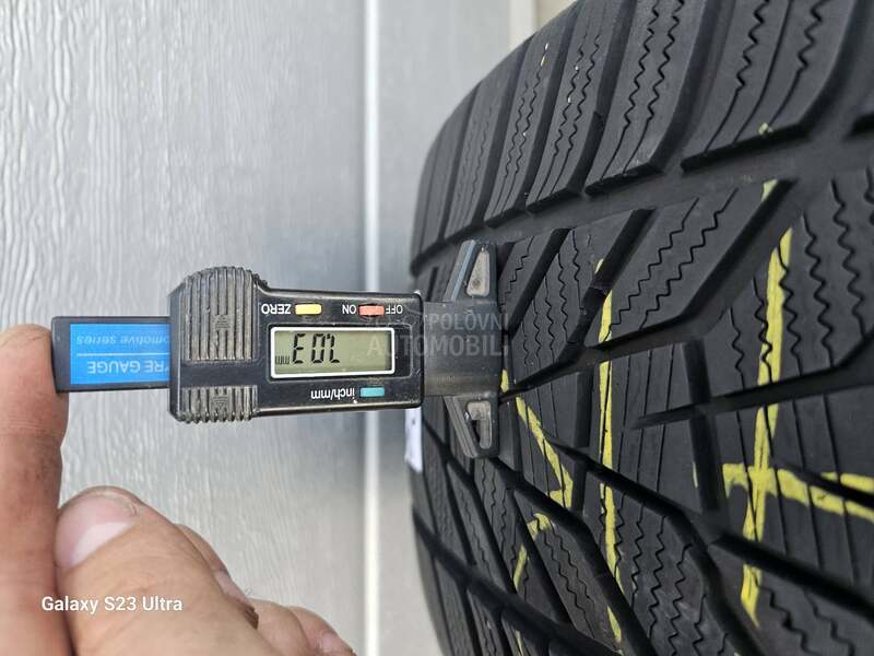 Hankook 245/35 R19 Zimska