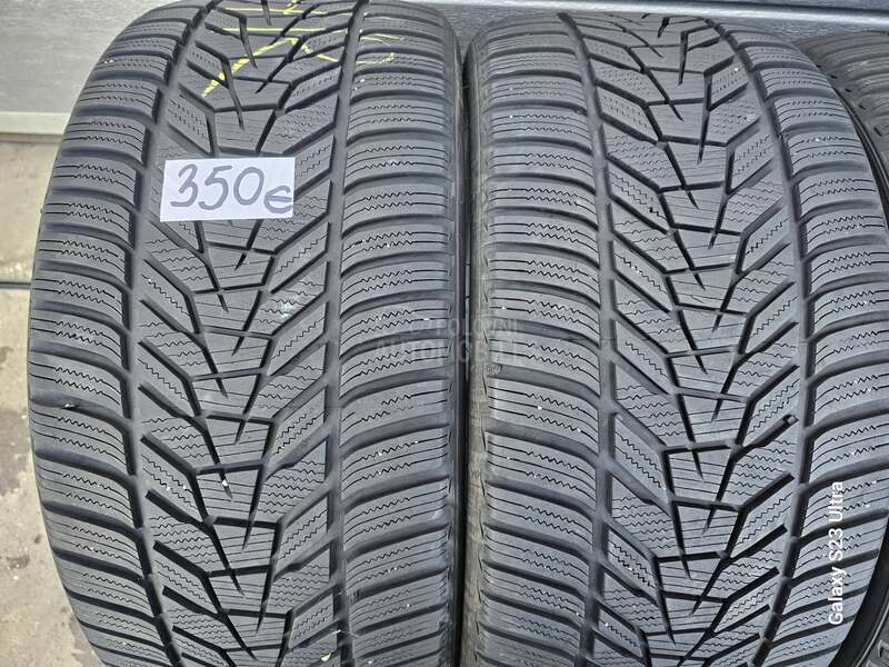 Hankook 245/35 R19 Zimska