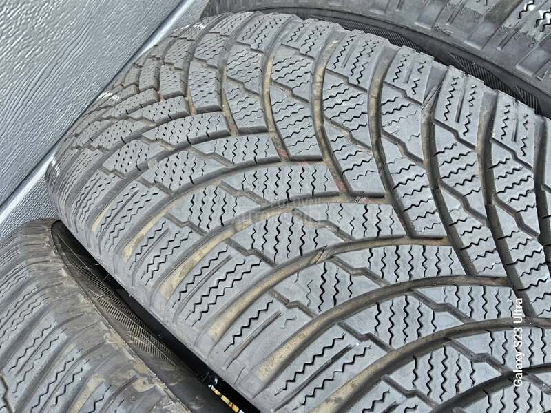 Firestone 205/55 R17 Zimska