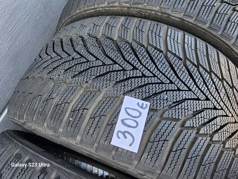 Nexen 275/35 R19 Zimska