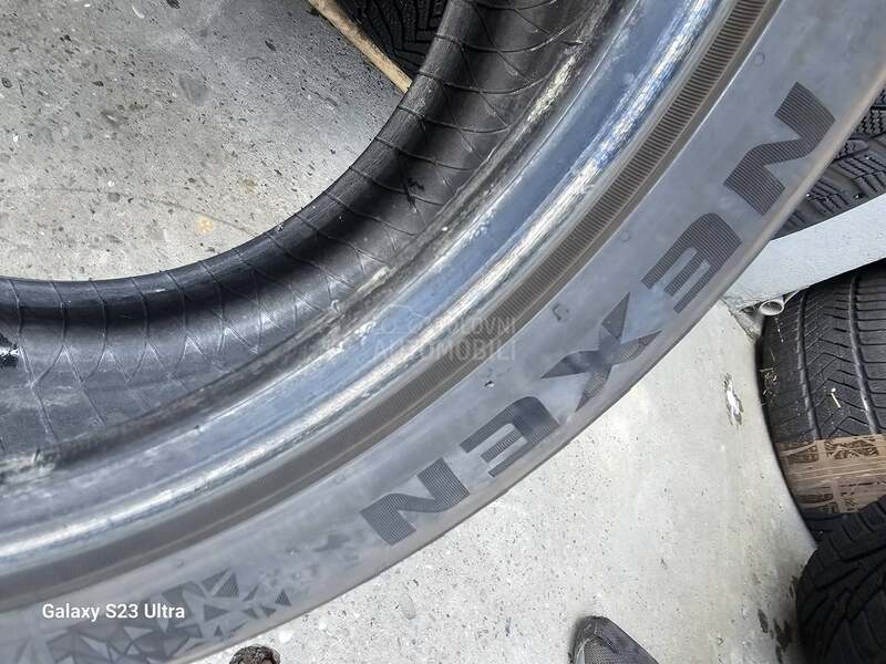 Nexen 275/35 R19 Zimska