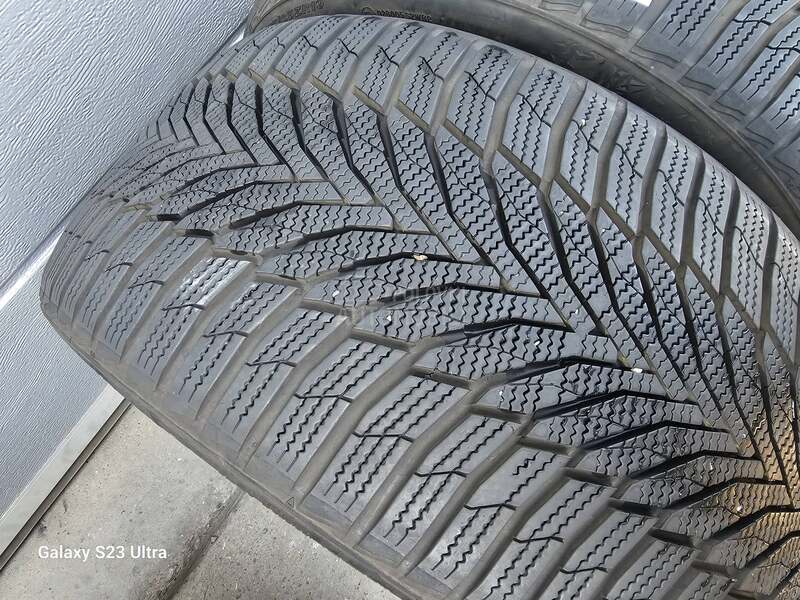 Nexen 245/40 R19 Zimska