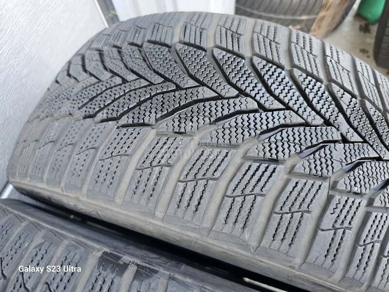 Nexen 245/40 R19 Zimska