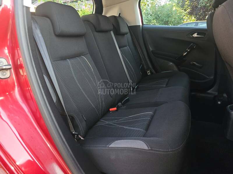 Peugeot 208 1.4HDI ACTIVE CH