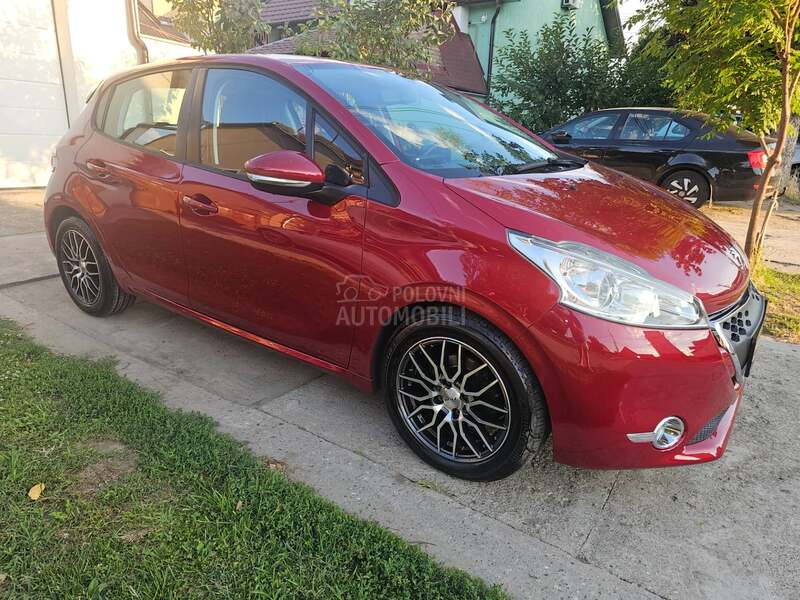 Peugeot 208 1.4HDI ACTIVE CH