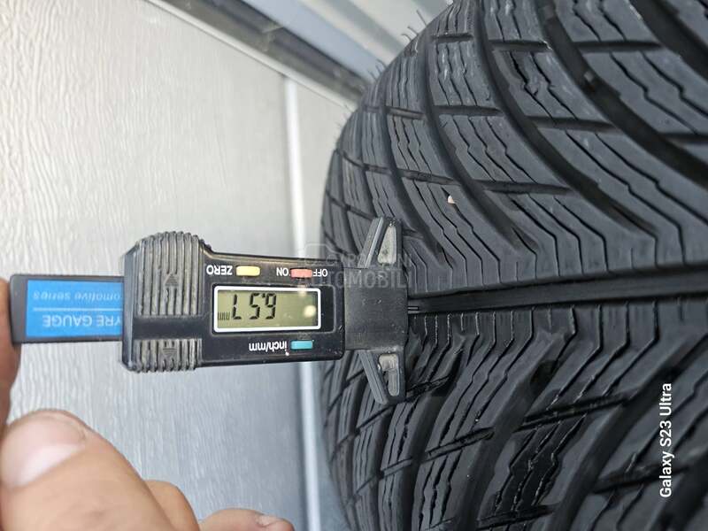 Michelin 235/40 R18 Zimska