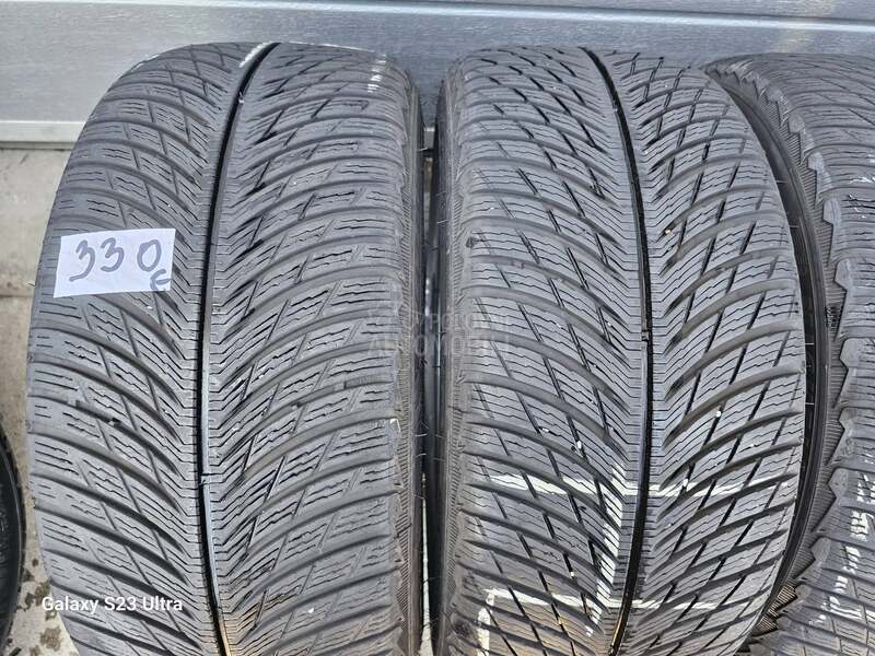 Michelin 235/40 R18 Zimska