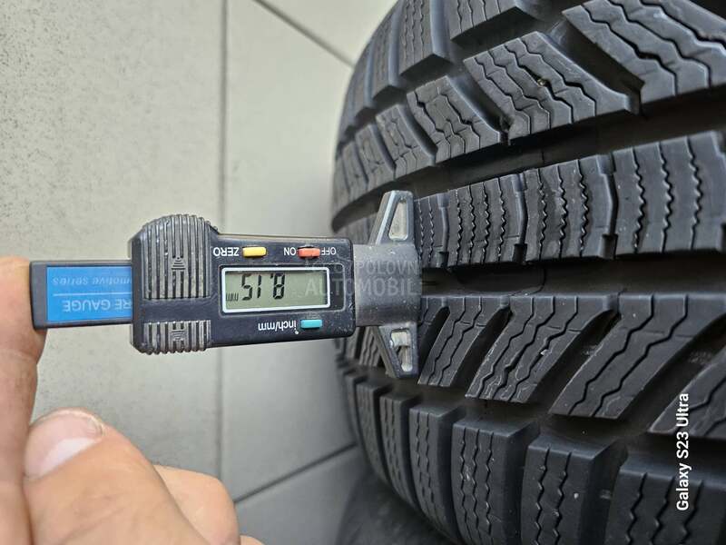 Continental 235/45 R18 Zimska