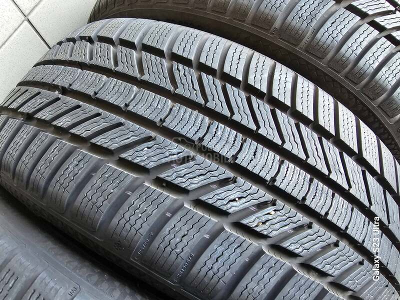 Continental 235/45 R18 Zimska