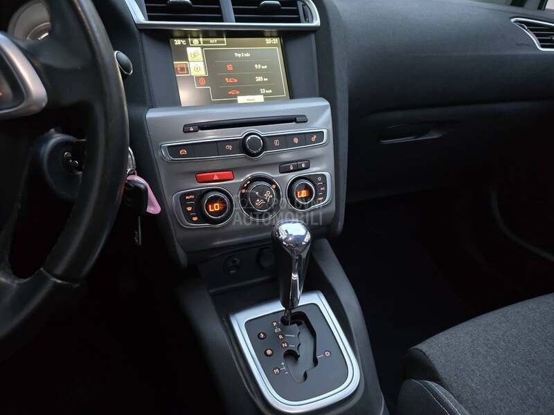 Citroen C4 1.2 PERLA AUTOM