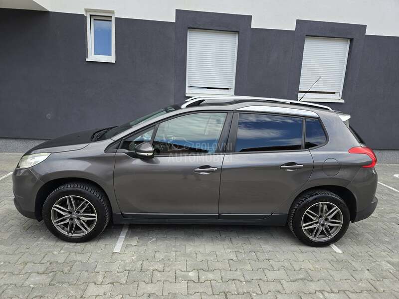 Peugeot 2008 1.6 e-HDI AUTOM