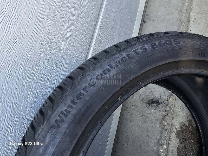 Continental 225/45 R18 Zimska