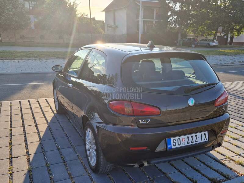 Alfa Romeo 147 