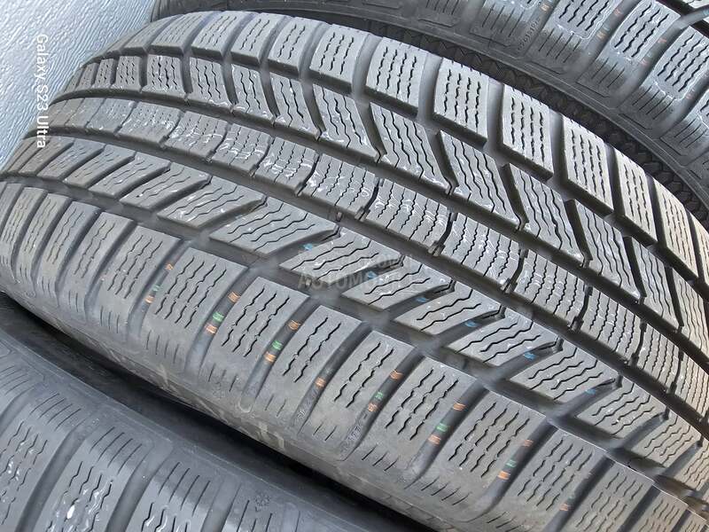 Continental 225/55 R17 Zimska