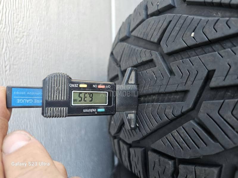 Taurus 225/55 R17 Zimska