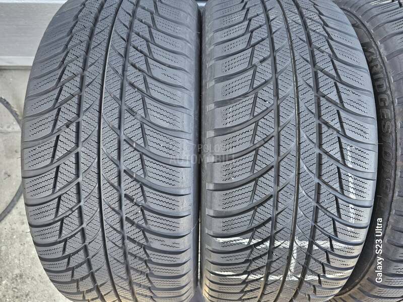 Bridgestone 225/45 R18 Zimska