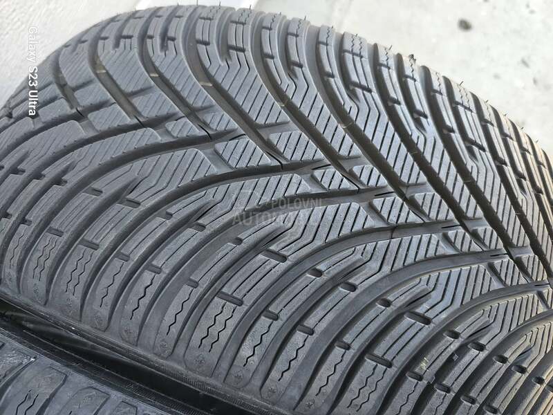 Kleber 235/45 R18 Zimska