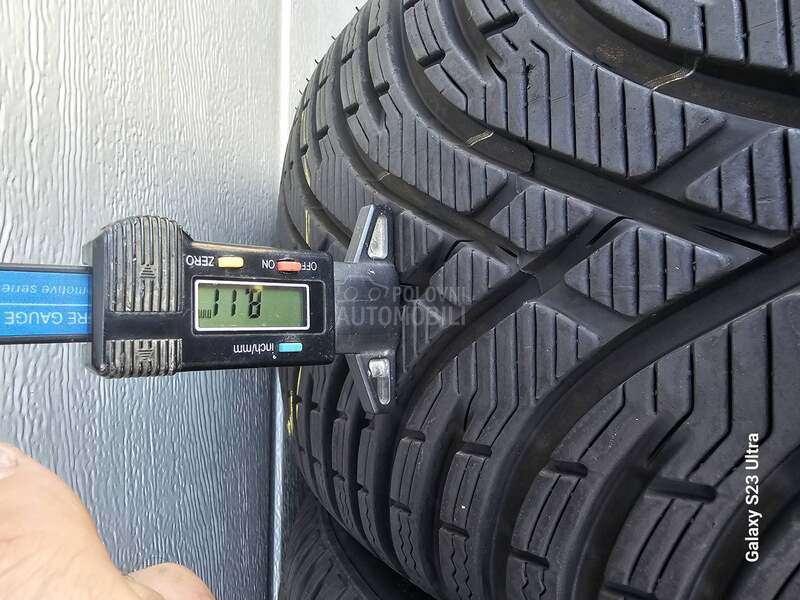 Kleber 235/45 R18 Zimska