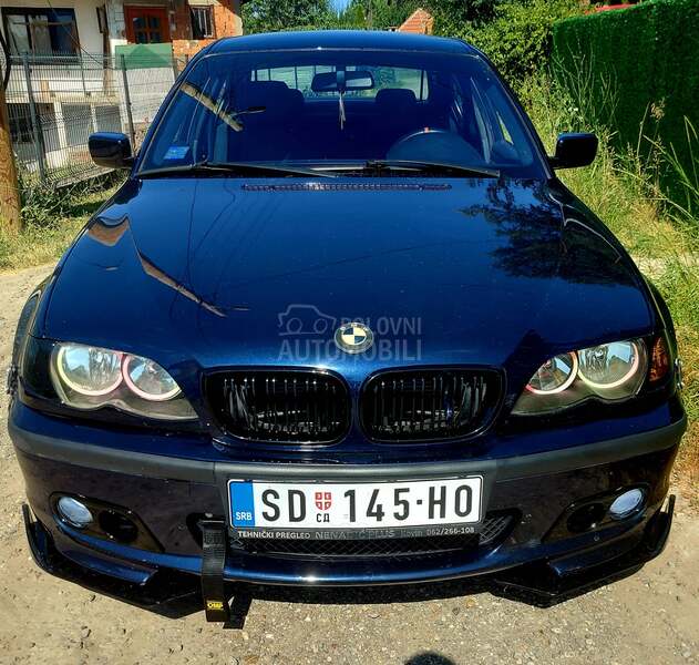 BMW 320 