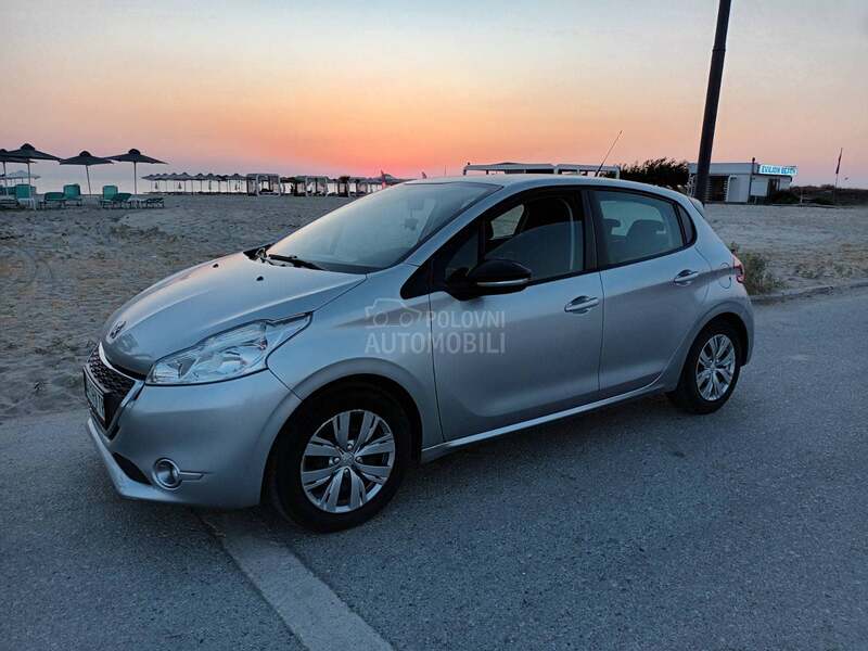 Peugeot 208 1.0//V L A S N I K