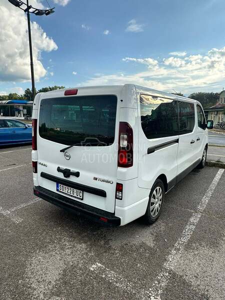 Opel Vivaro 