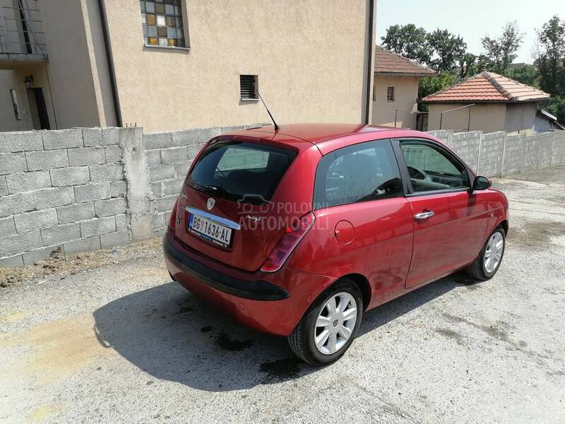 Lancia Ypsilon 