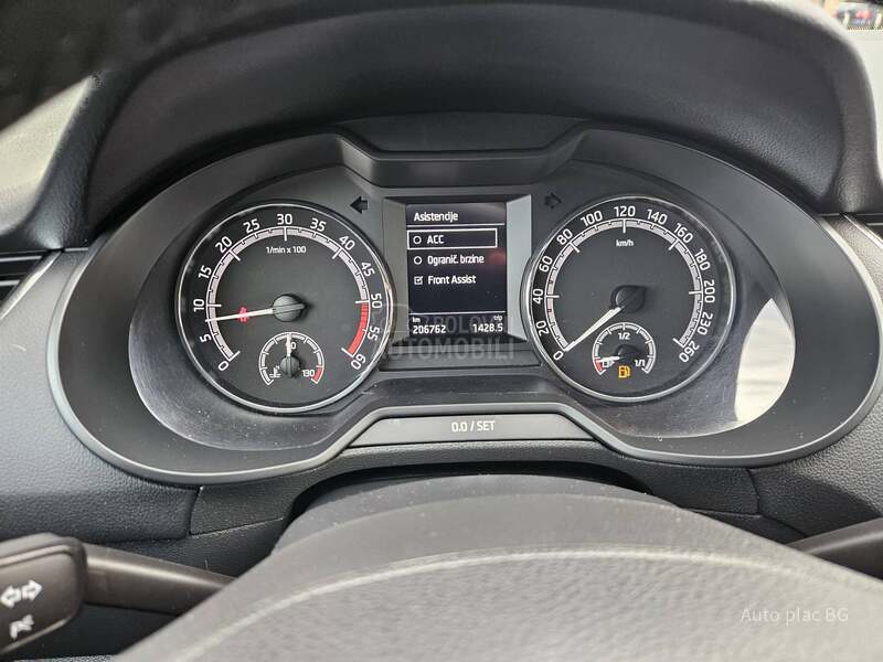 Škoda Octavia 2.0TDI SOLEIL/LED