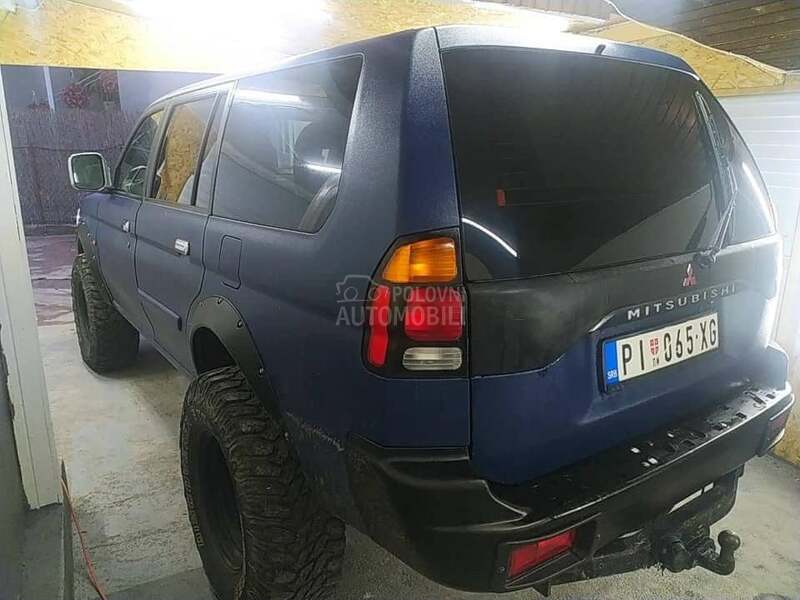 Mitsubishi Pajero Sport 2,5
