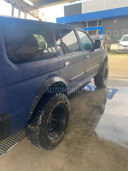 Mitsubishi Pajero Sport 2,5