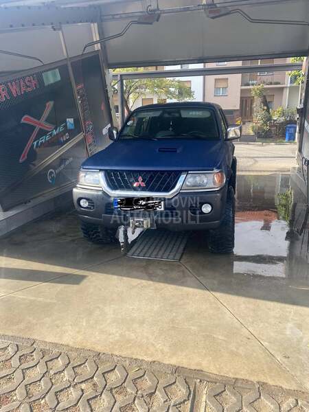 Mitsubishi Pajero Sport 2,5