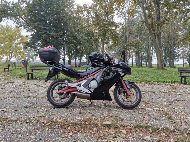 Kawasaki ER6F  ER-6F