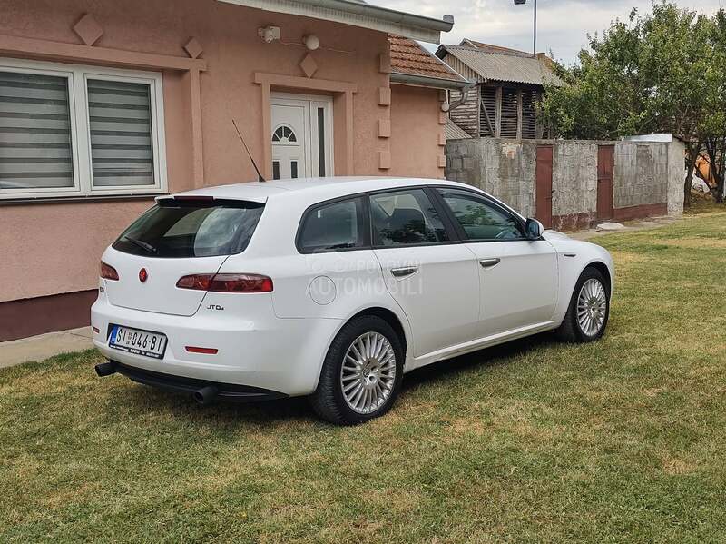 Alfa Romeo 159 