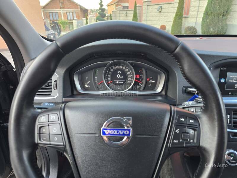 Volvo V60 1.6 D2 BAŠ KA0 N0V