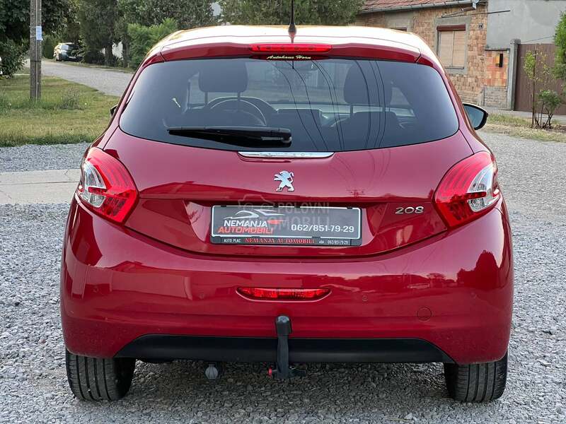 Peugeot 208 F.U.L.L OPREMA