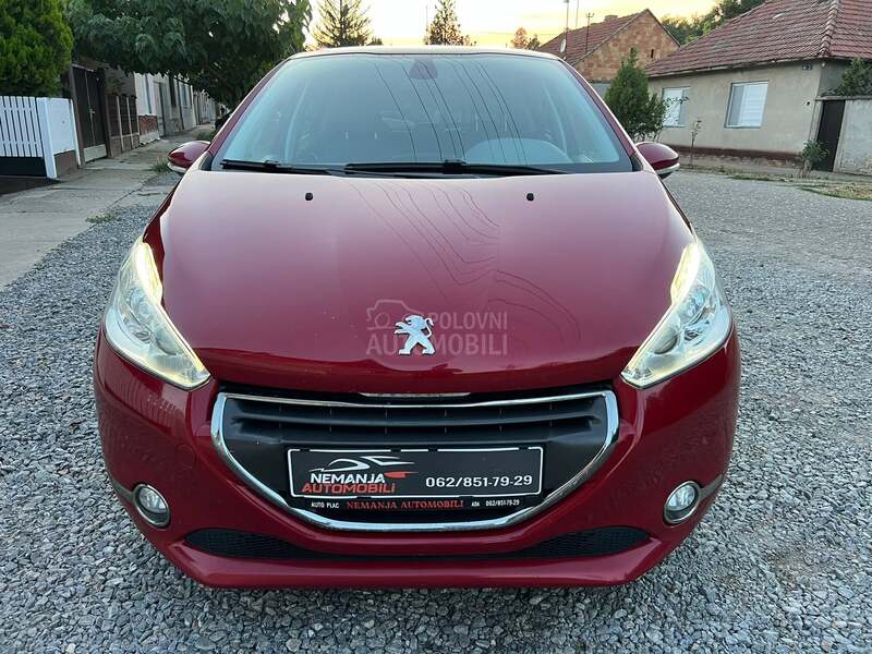 Peugeot 208 F.U.L.L OPREMA