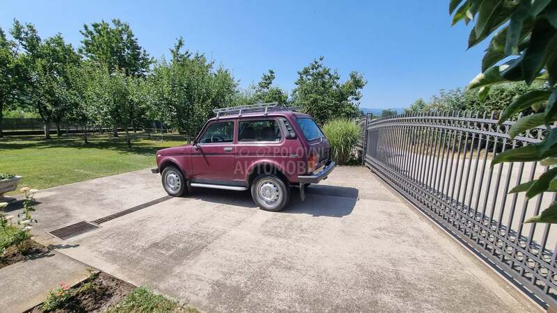 Lada Niva 