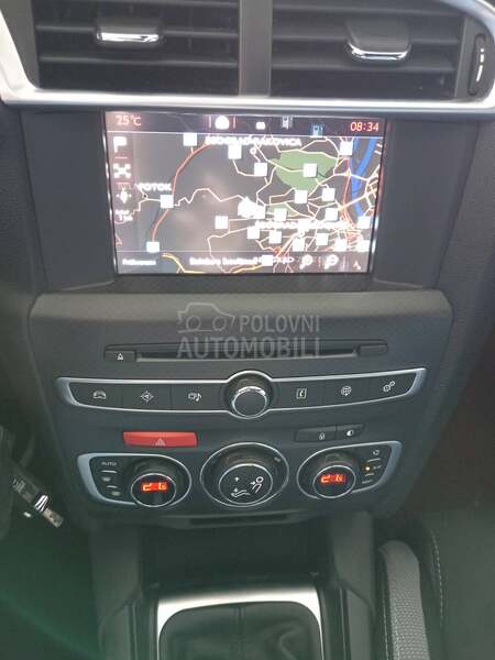 DS 4 