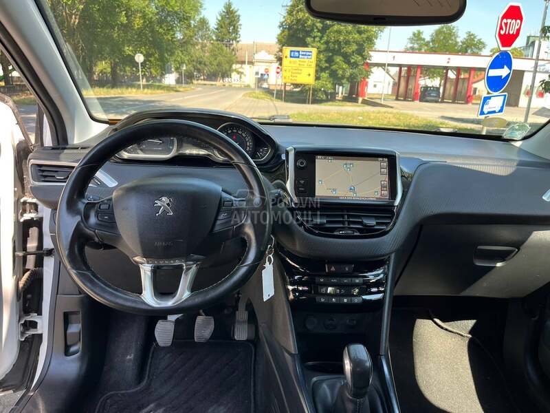 Peugeot 2008 1.6 EHDI ALLURE
