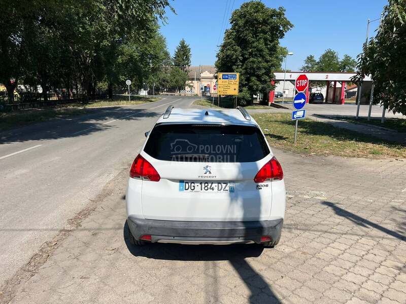 Peugeot 2008 1.6 EHDI ALLURE
