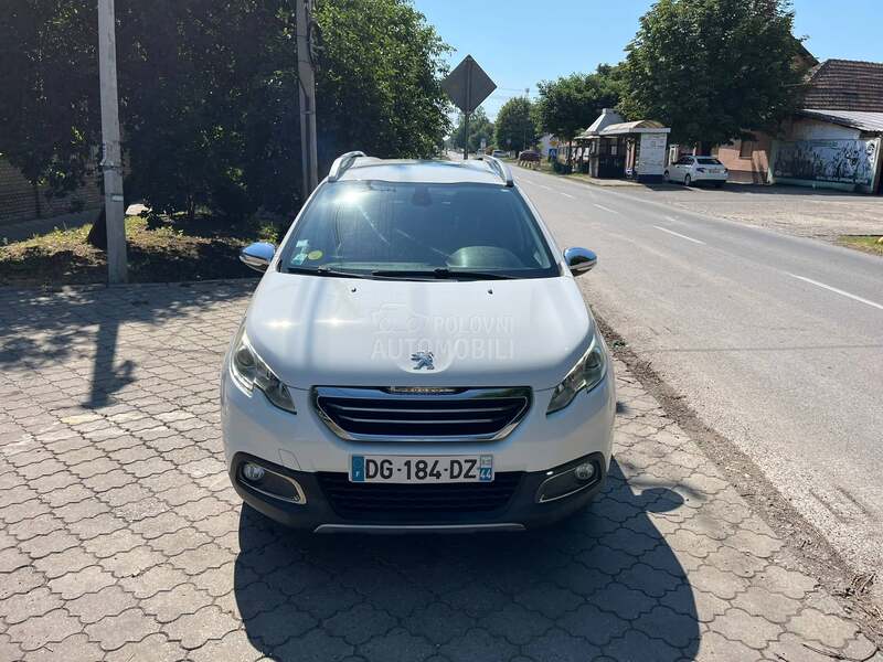 Peugeot 2008 1.6 EHDI ALLURE